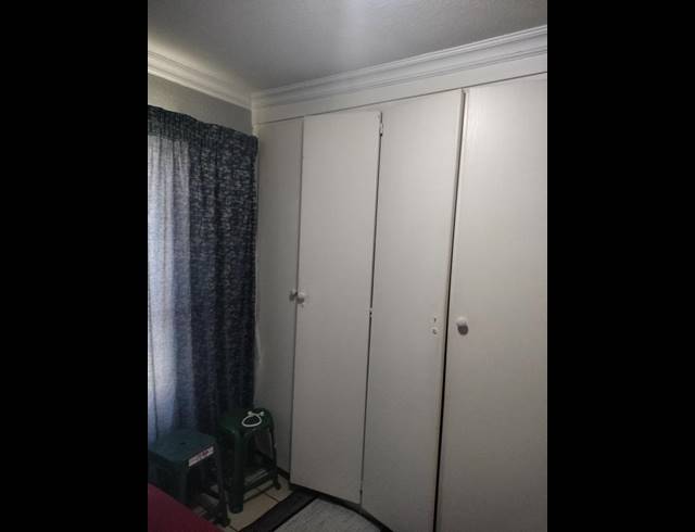 2 BEDROOM APARTMENT FOR SALE IN ROODEPOORT WEST